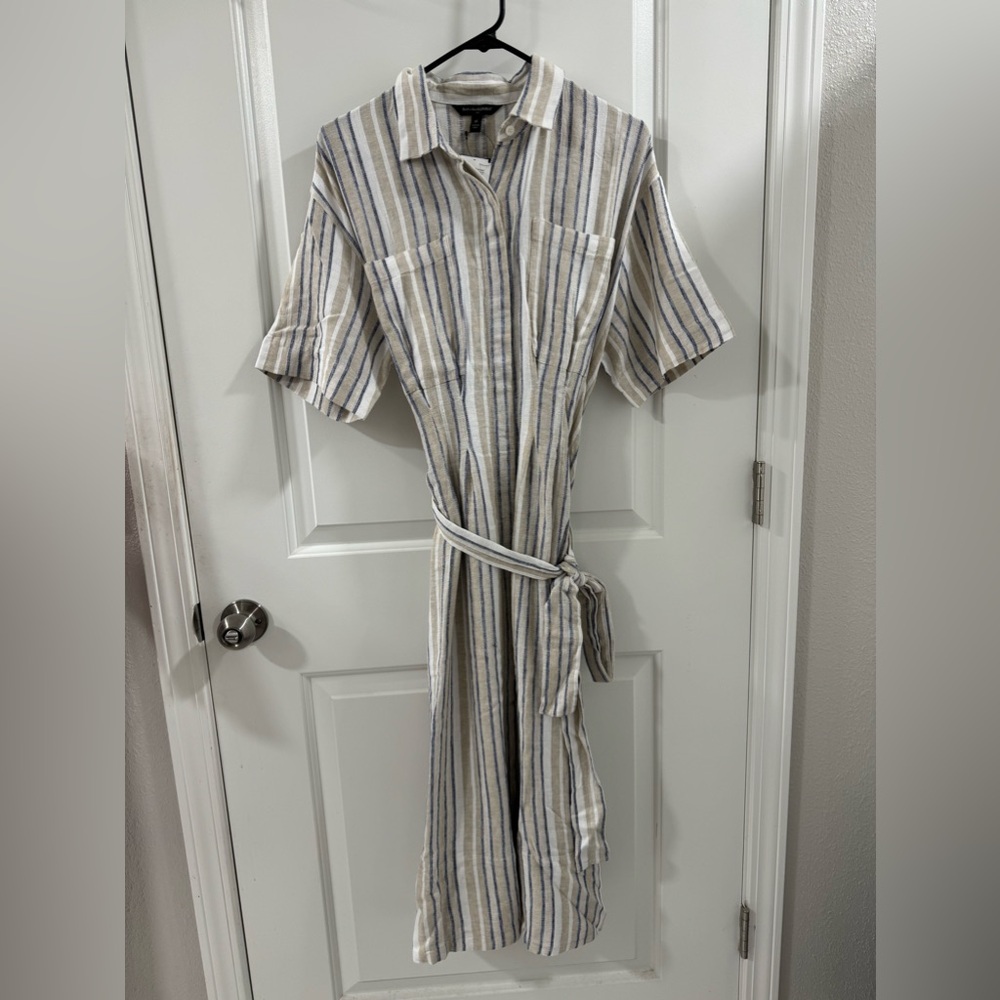 Women’s Belted Linen Dress